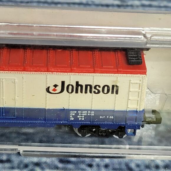 Vintage N scale North American Johnson boxcar train car red, white, and blue - Picture 3 of 8